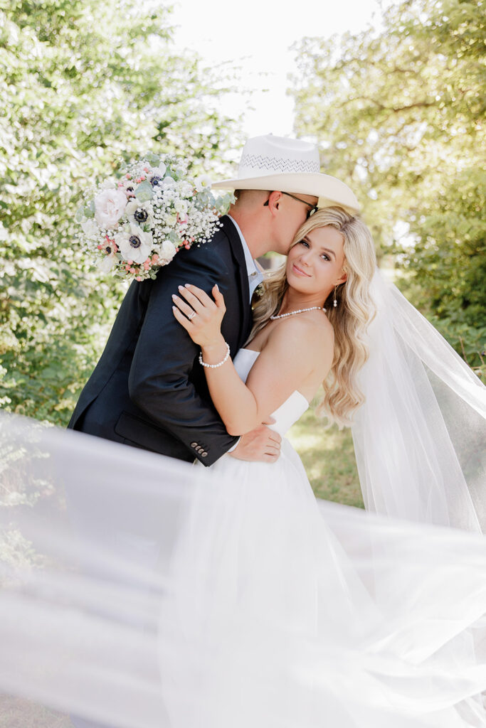 Oklahoma city wedding photographer, western style bride and groom