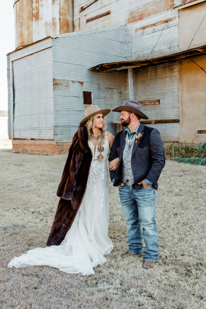 Oklahoma city wedding photographer, western wedding style with bride and groom