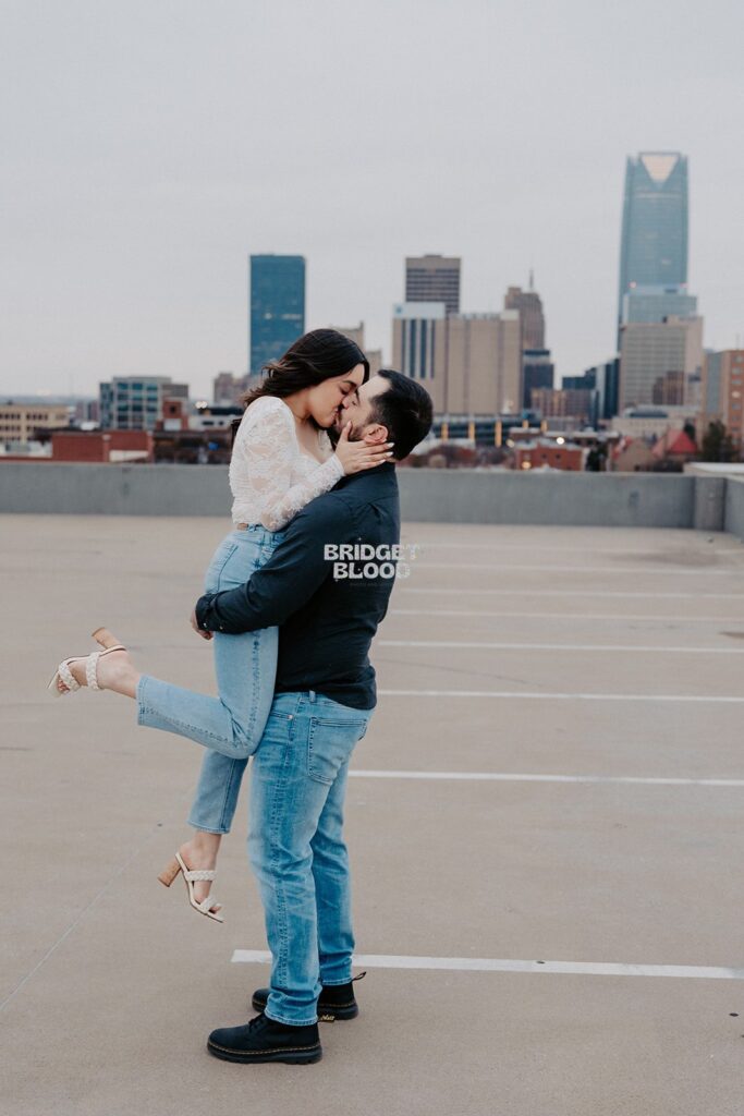 Oklahoma City Engagement Pictures | Rooftop Bar | Oklahoma City photographer