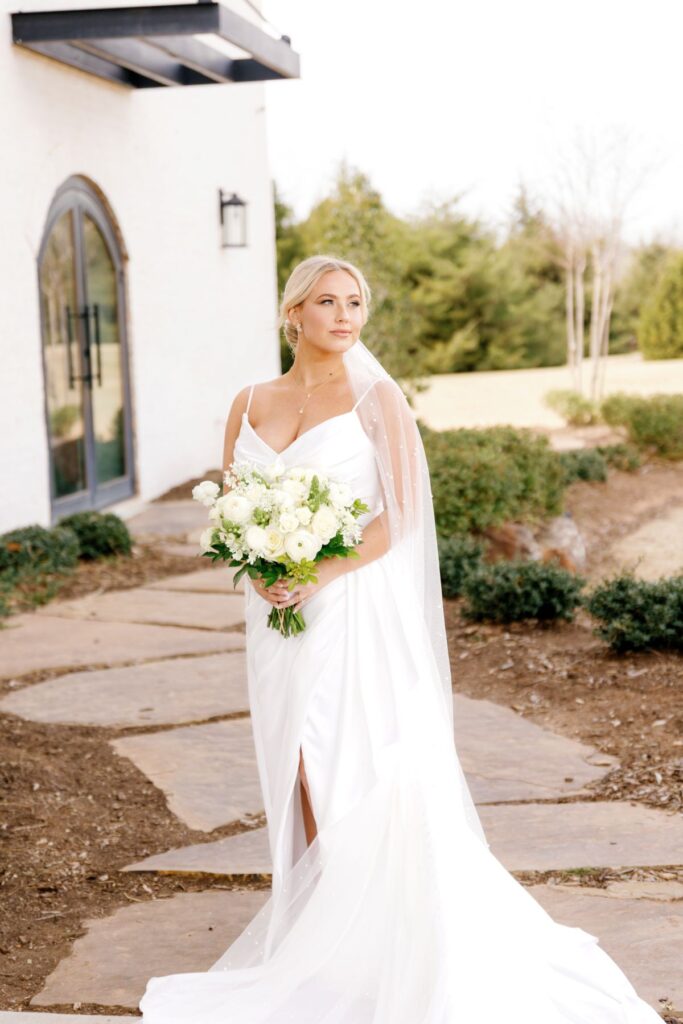 Pose for Wedding Photos | Oklahoma City Bride | OKC Photographer