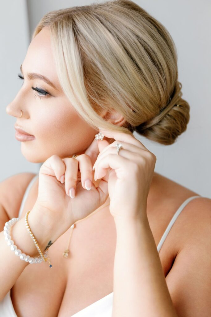 OKC Bride | OKC Wedding | Bride getting Ready