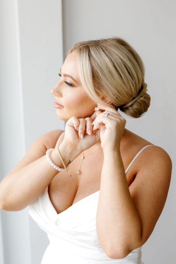 Wedding photo checklist | Bride | Getting ready | bridal details
