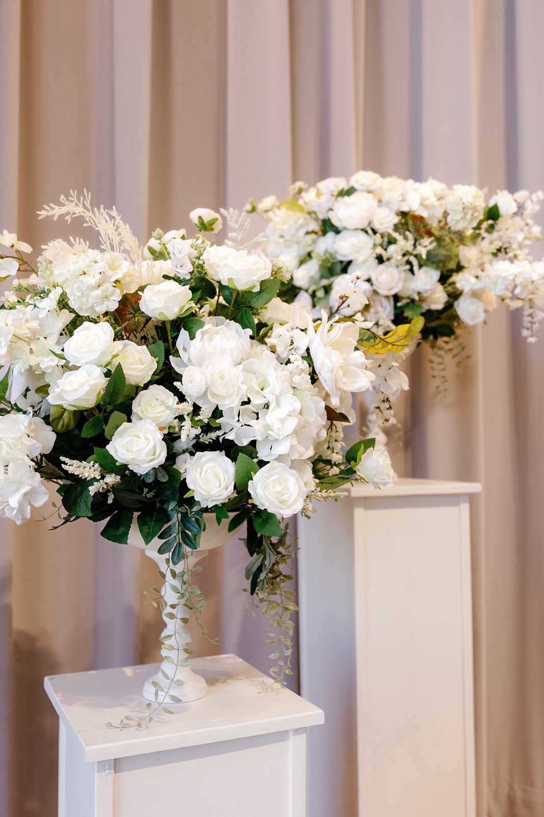 the floral arrangement at an oklahoma city wedding