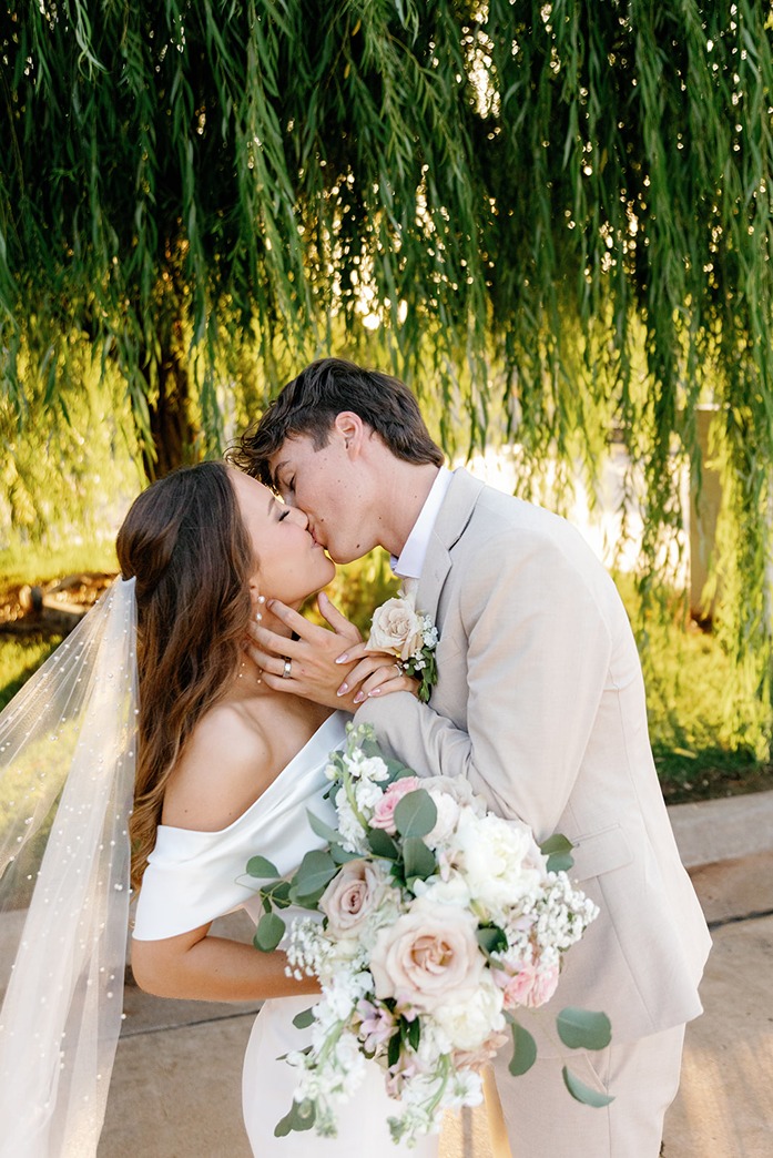 Fountain Florals and event an Oklahoma city florist bridal bouquet
