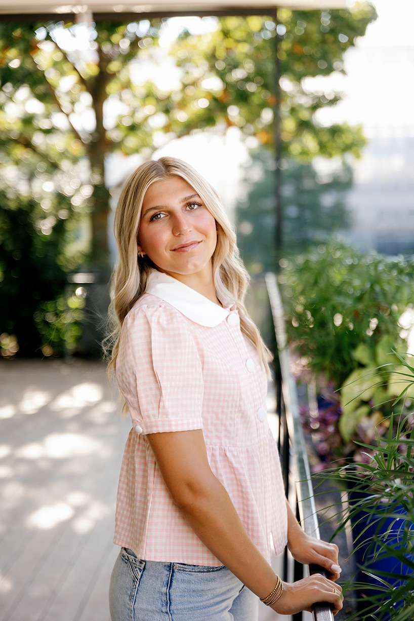 Senior photo outfit ideas for the summer