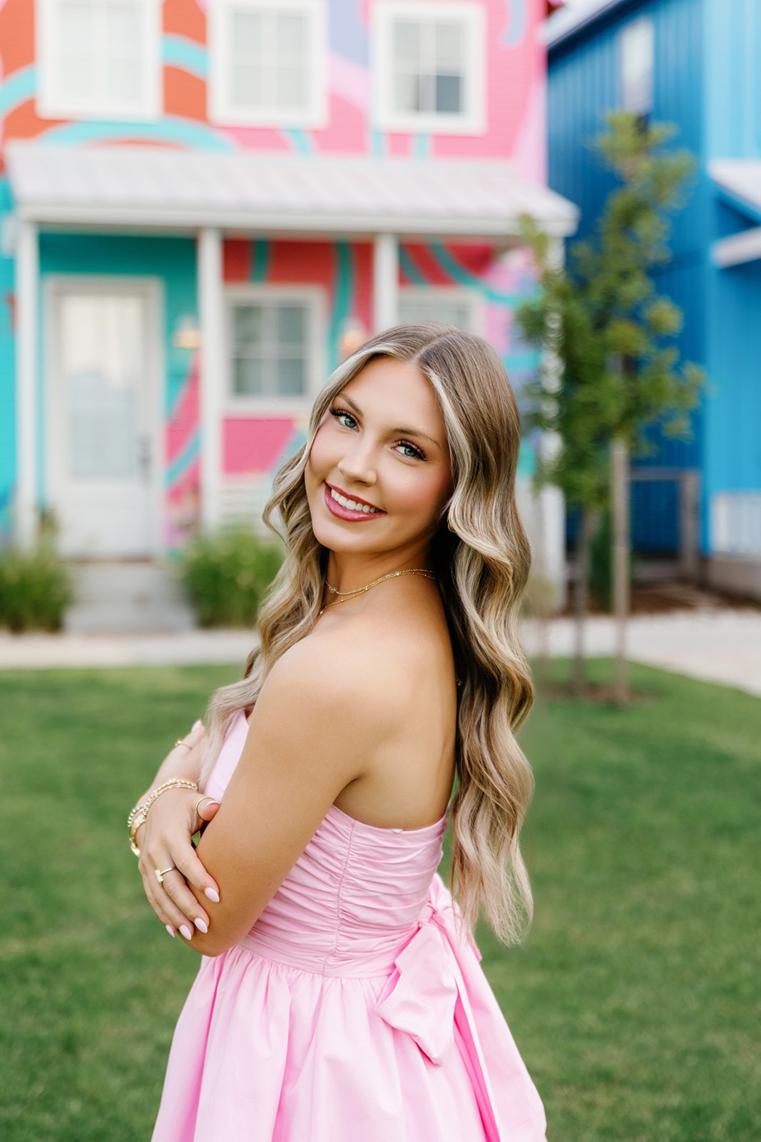 senior picture outfit that fits your style