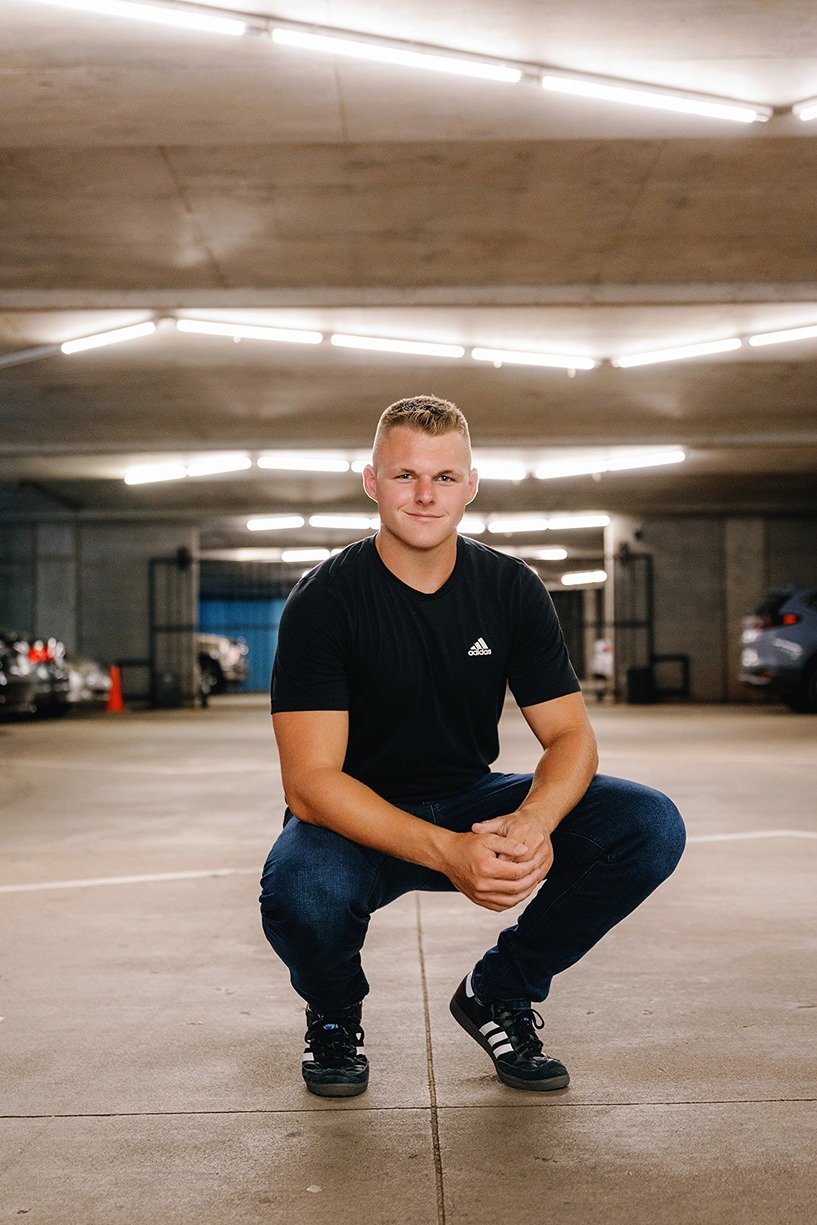 casual senior pictures outfits for guys